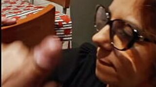 Teresa is a greedy milf who knows how to make her lover come - porn video