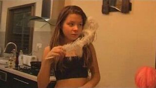 Amateur teen girl - porn video