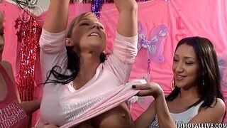 Nikki Sexxx Lesbian Orgy - porn video